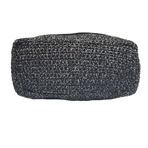 new The Sak ᯾ Indio Small Crochet Tote Handbag Bag ᯾ Urban Static Charcoal Knit - Picture 8 of 16